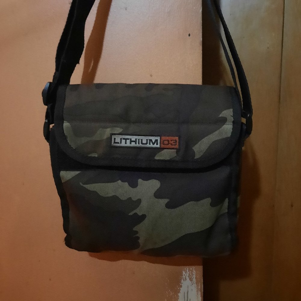 Lithium Camouflage adjustable Crossbody Bag